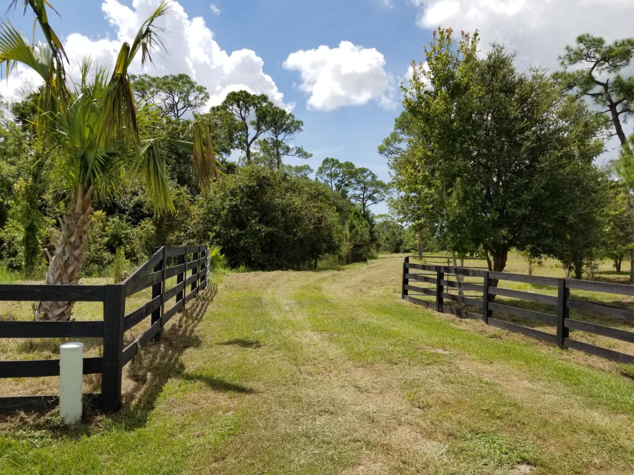 2031 137th Way - Photo 1