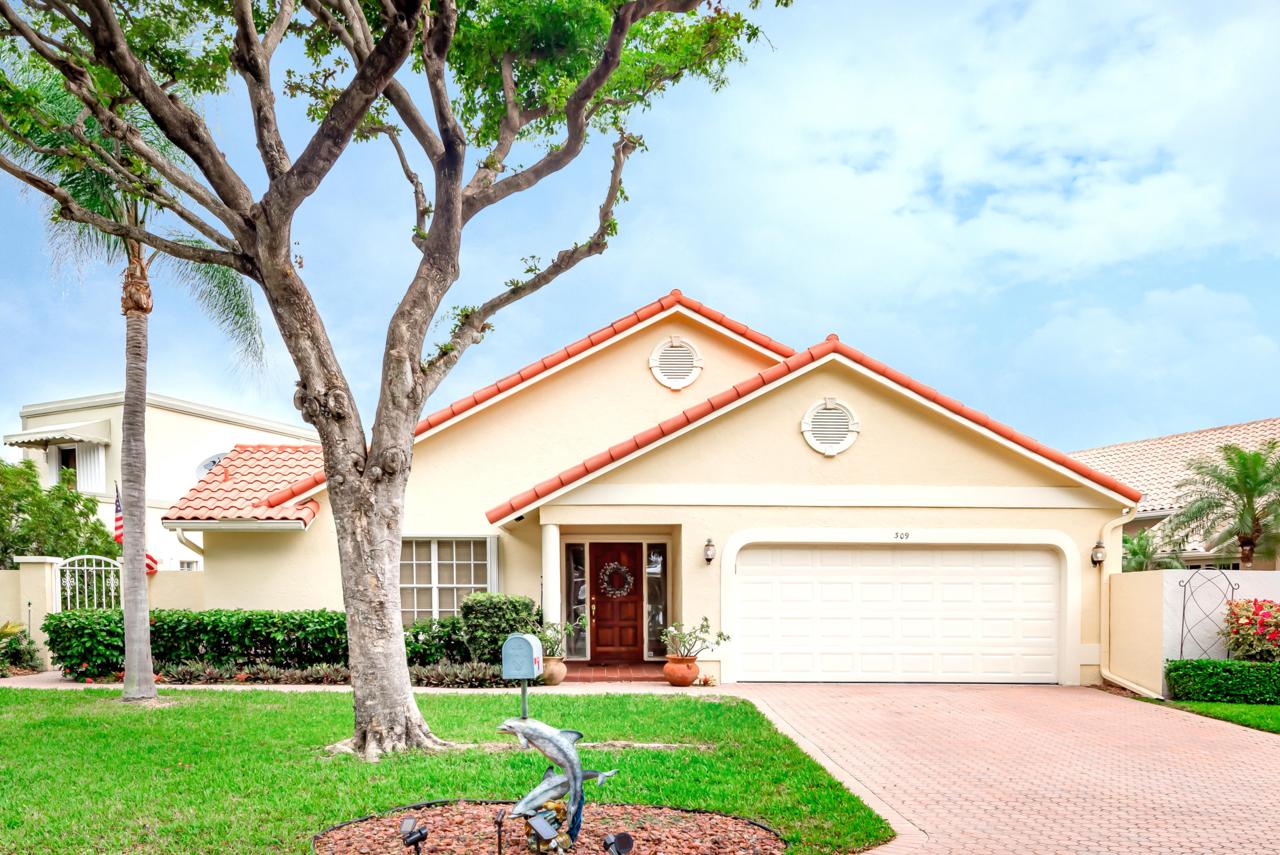 309 Pelican Way - Photo 1