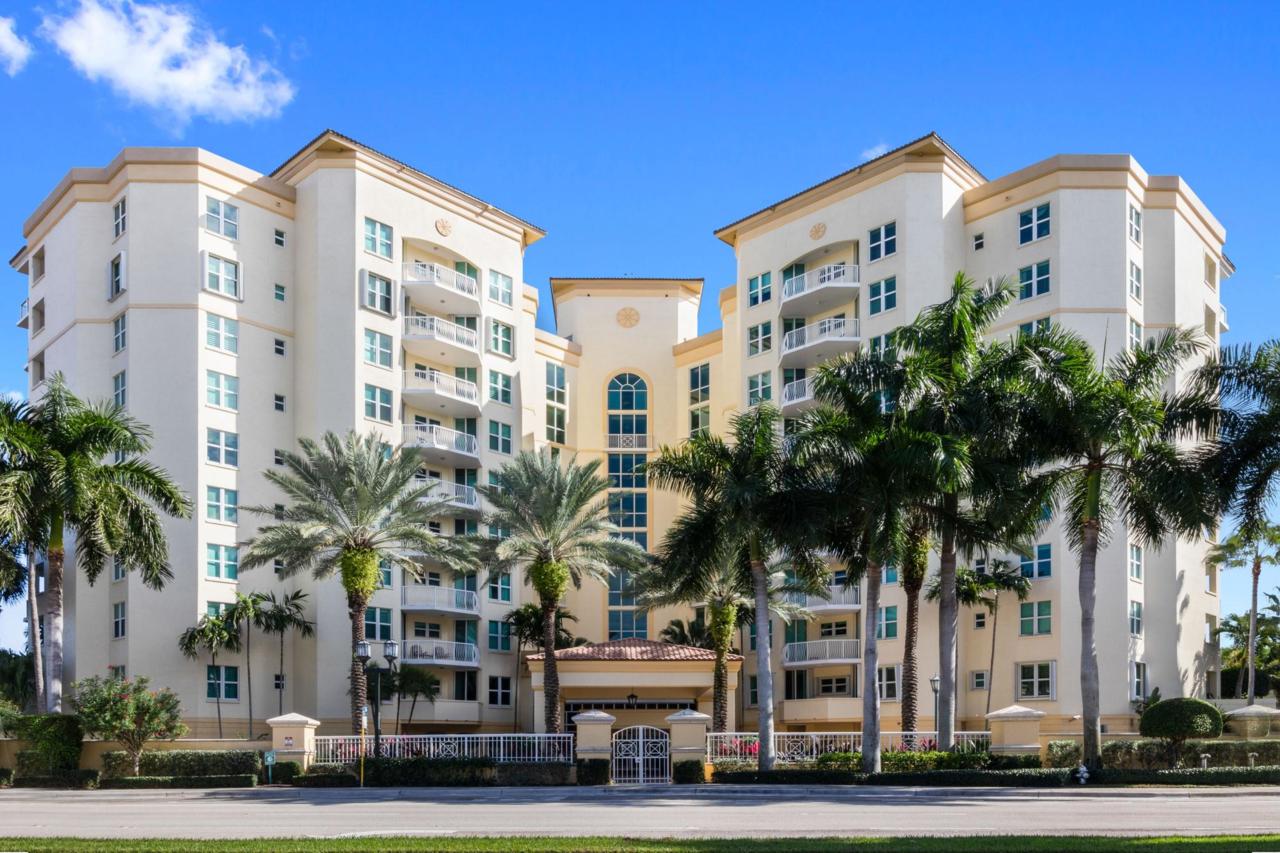 500 Mizner Boulevard - Photo 1