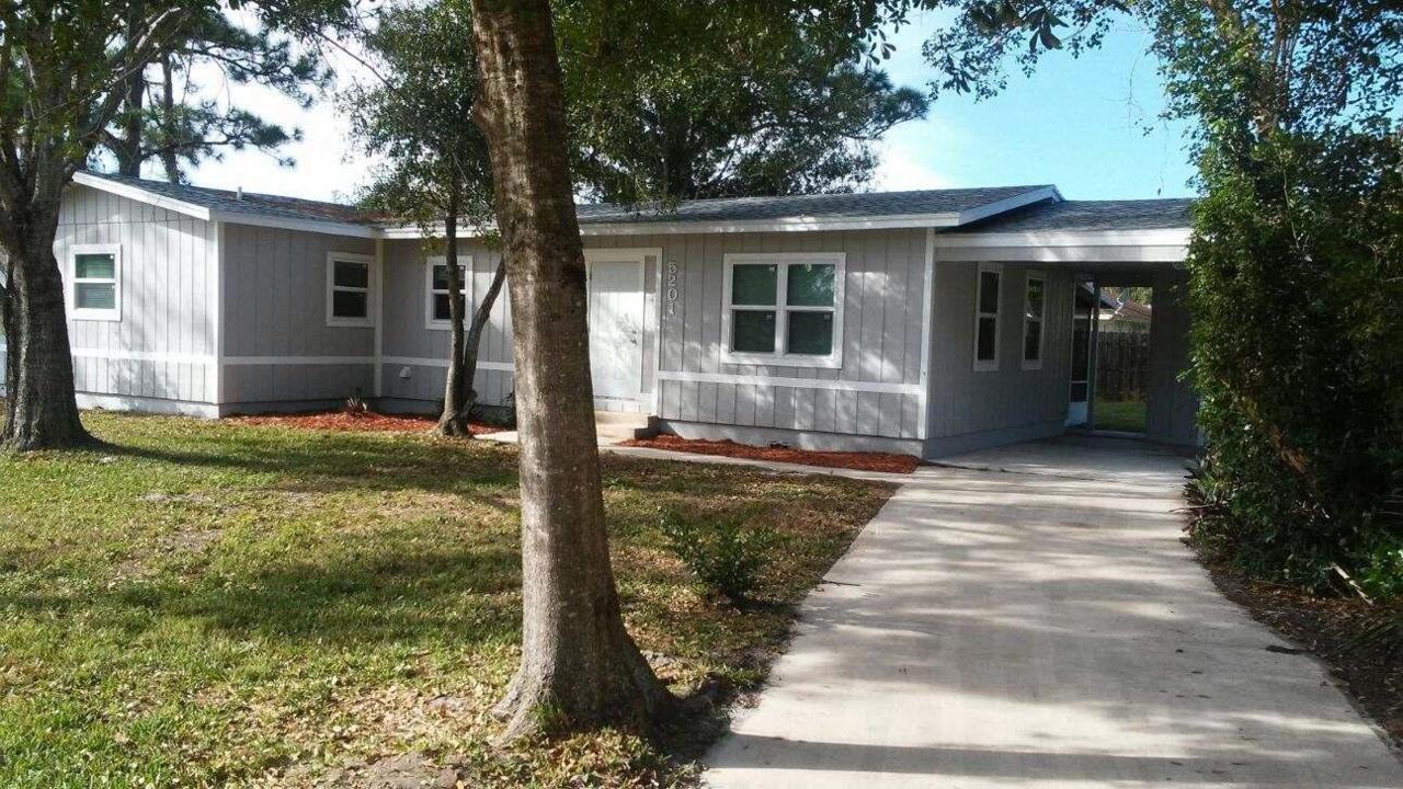5201 Fort Pierce Boulevard - Photo 1