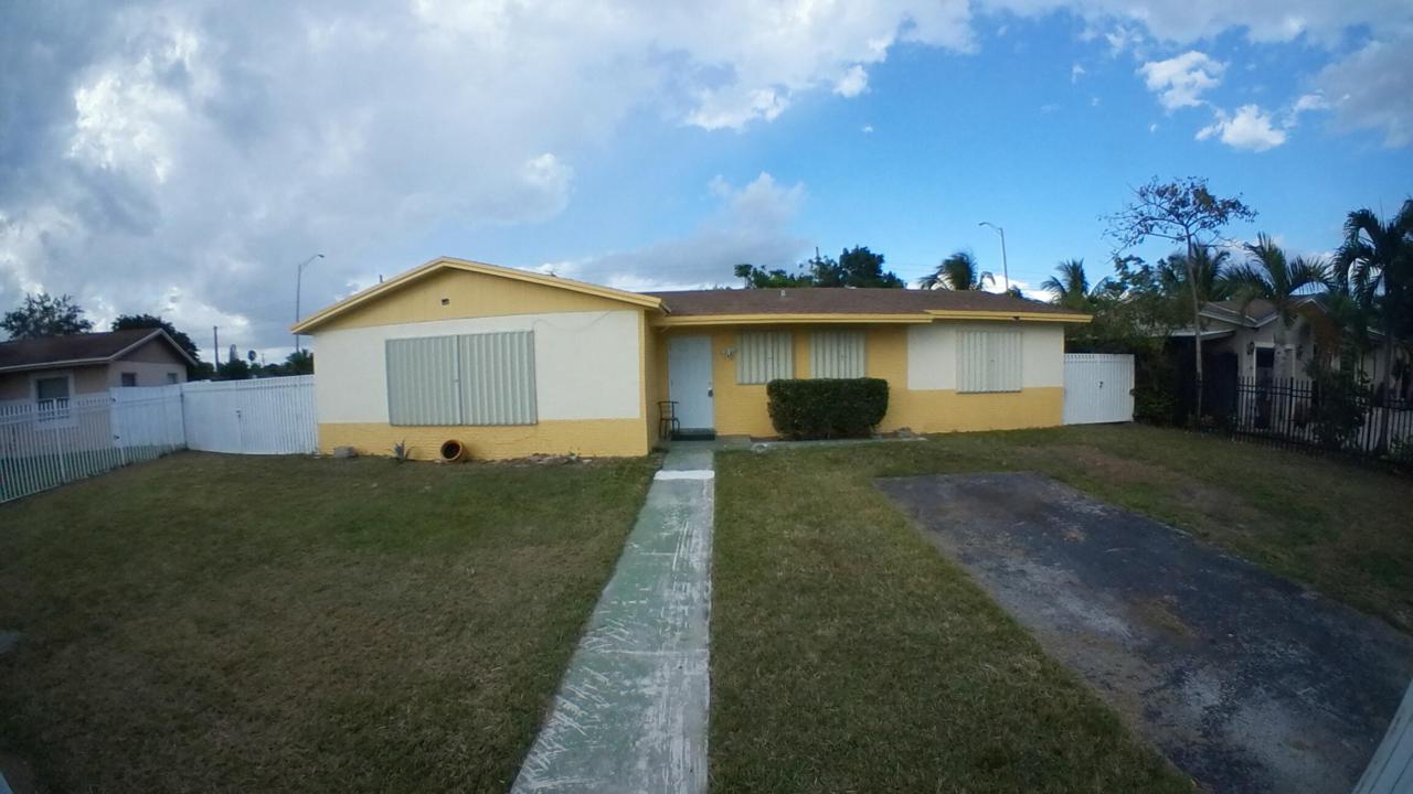 10855 152nd Terrace - Photo 1