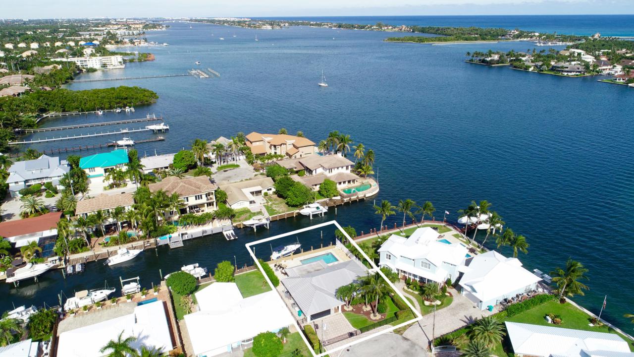 823 Shore Drive - Photo 1