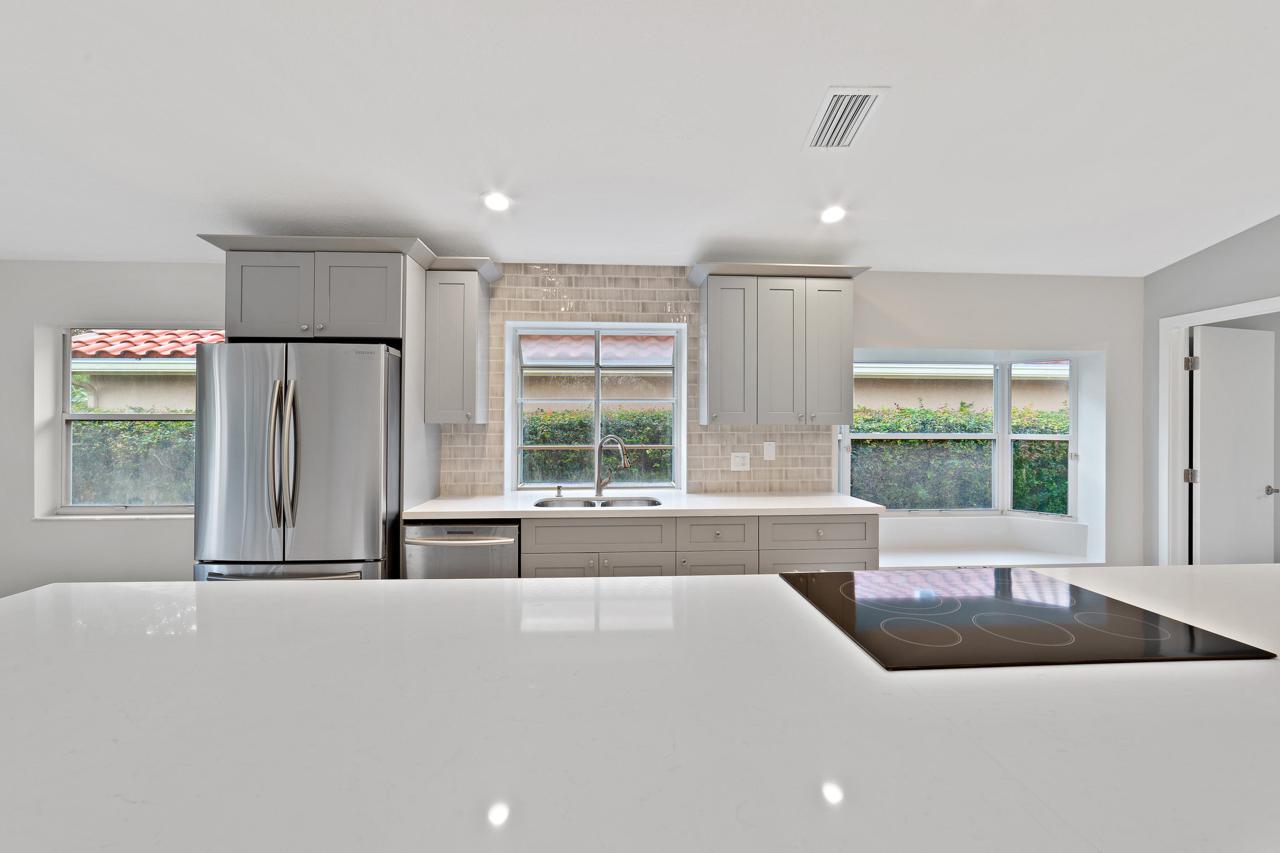 6013 Bay Isles Drive - Photo 1