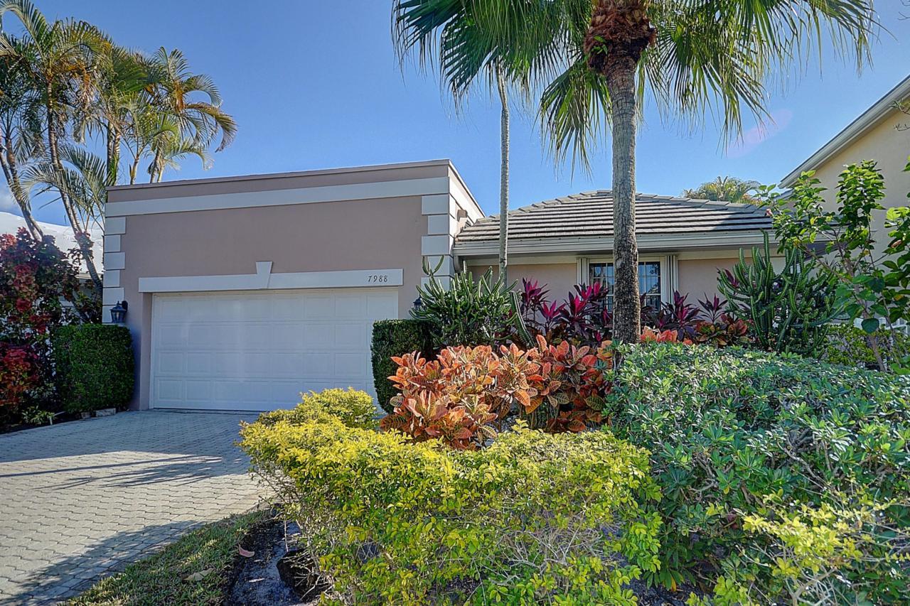 7988 Travelers Tree Drive - Photo 1