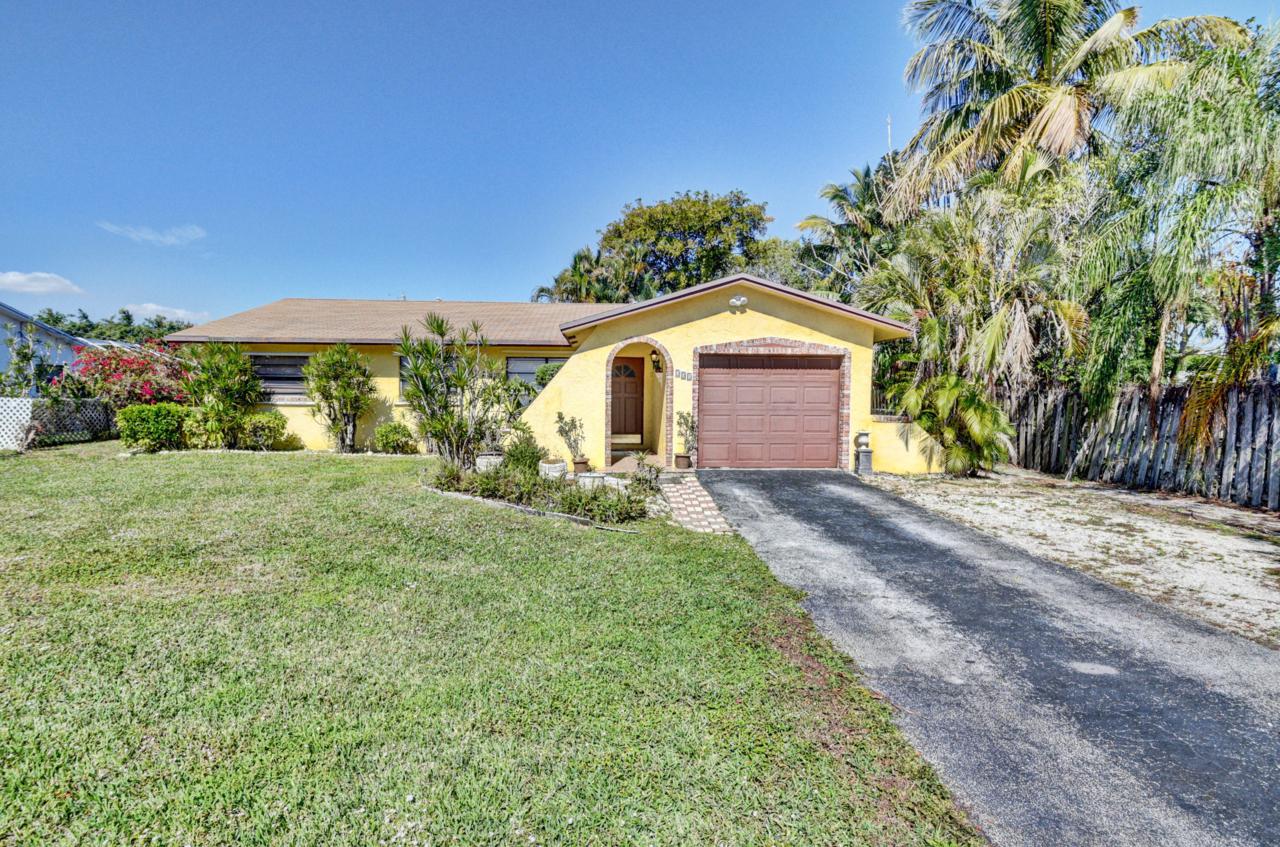 231 8th Street - Photo 1