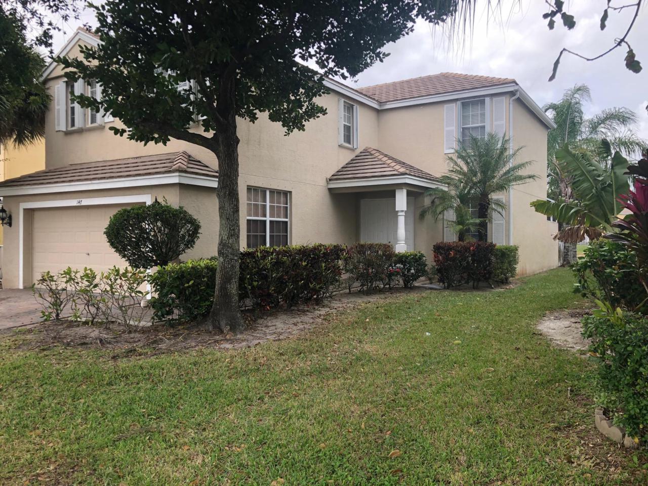 147 Kensington Way - Photo 1