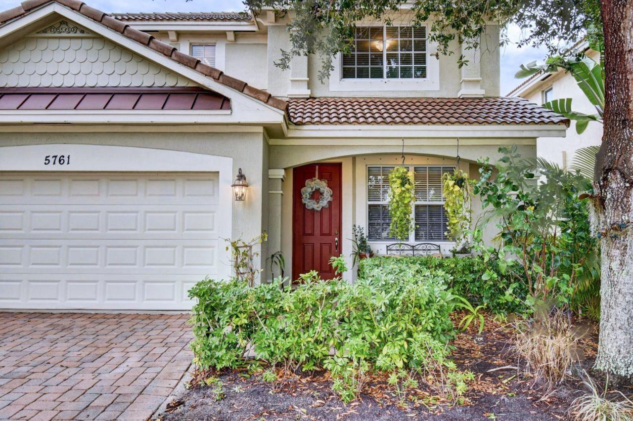 5761 Crooked Oak Avenue - Photo 1