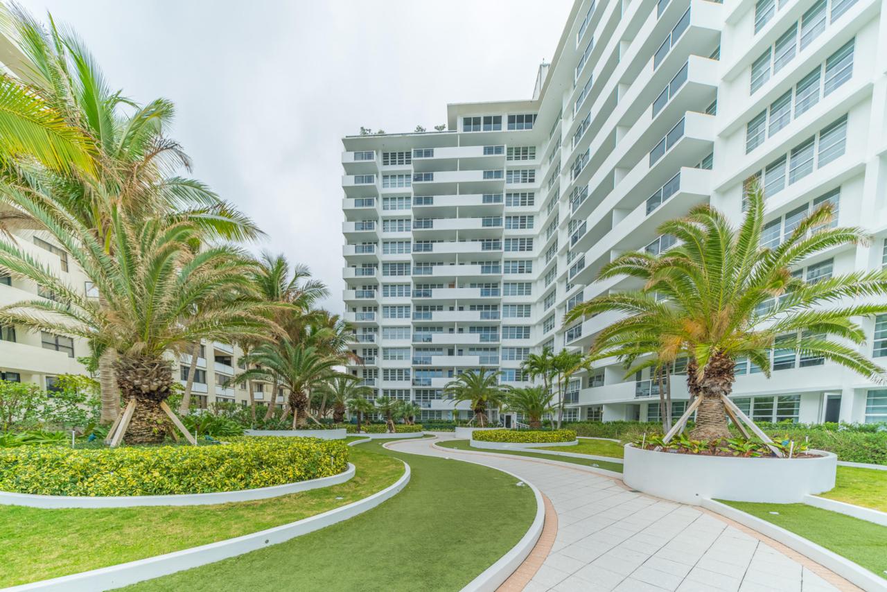 100 Lincoln Road - Photo 1