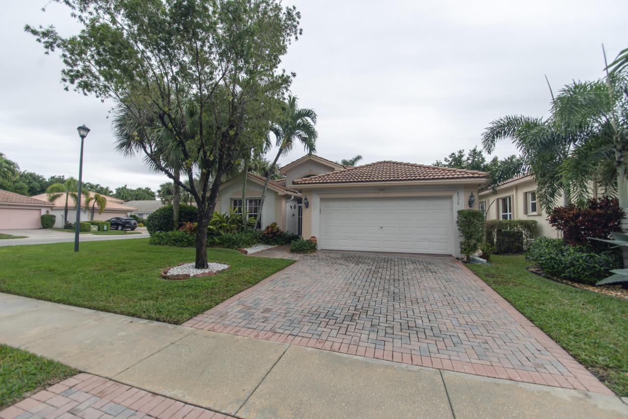 6536 Lucaya Avenue - Photo 1