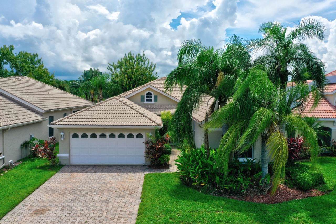 566 Saint Kitts Cove - Photo 1