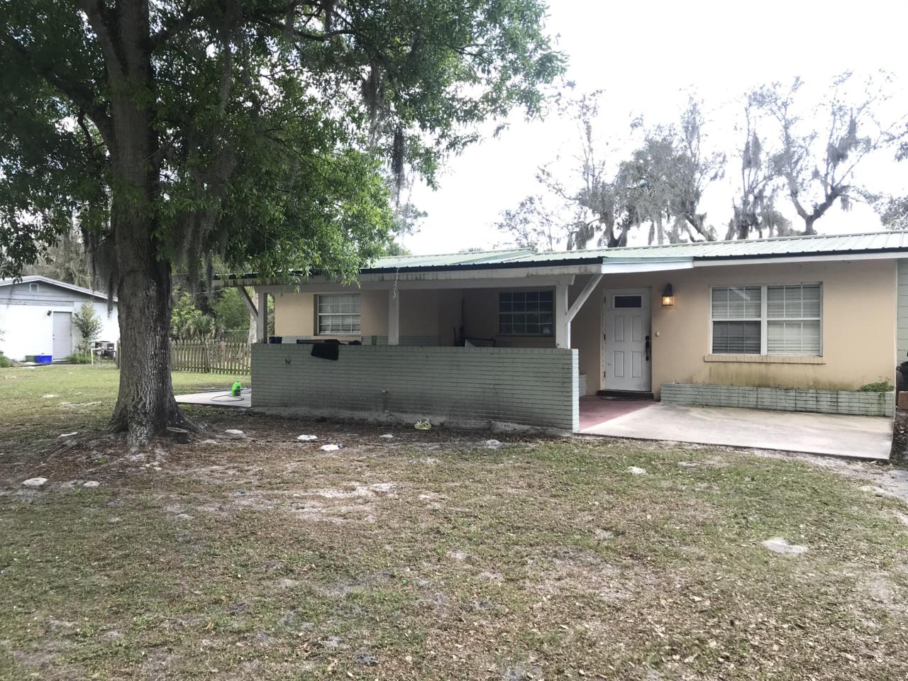 808 11th Street - Photo 1