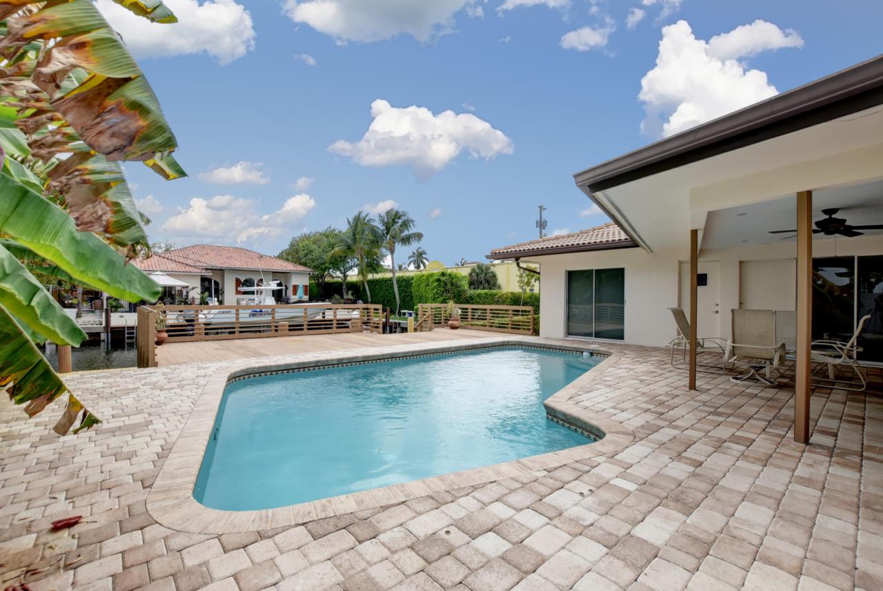640 Lakeview Terrace - Photo 1