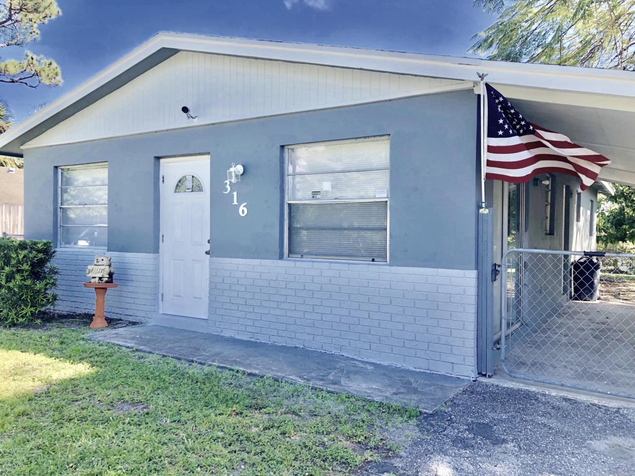 316 6th Street - Photo 1