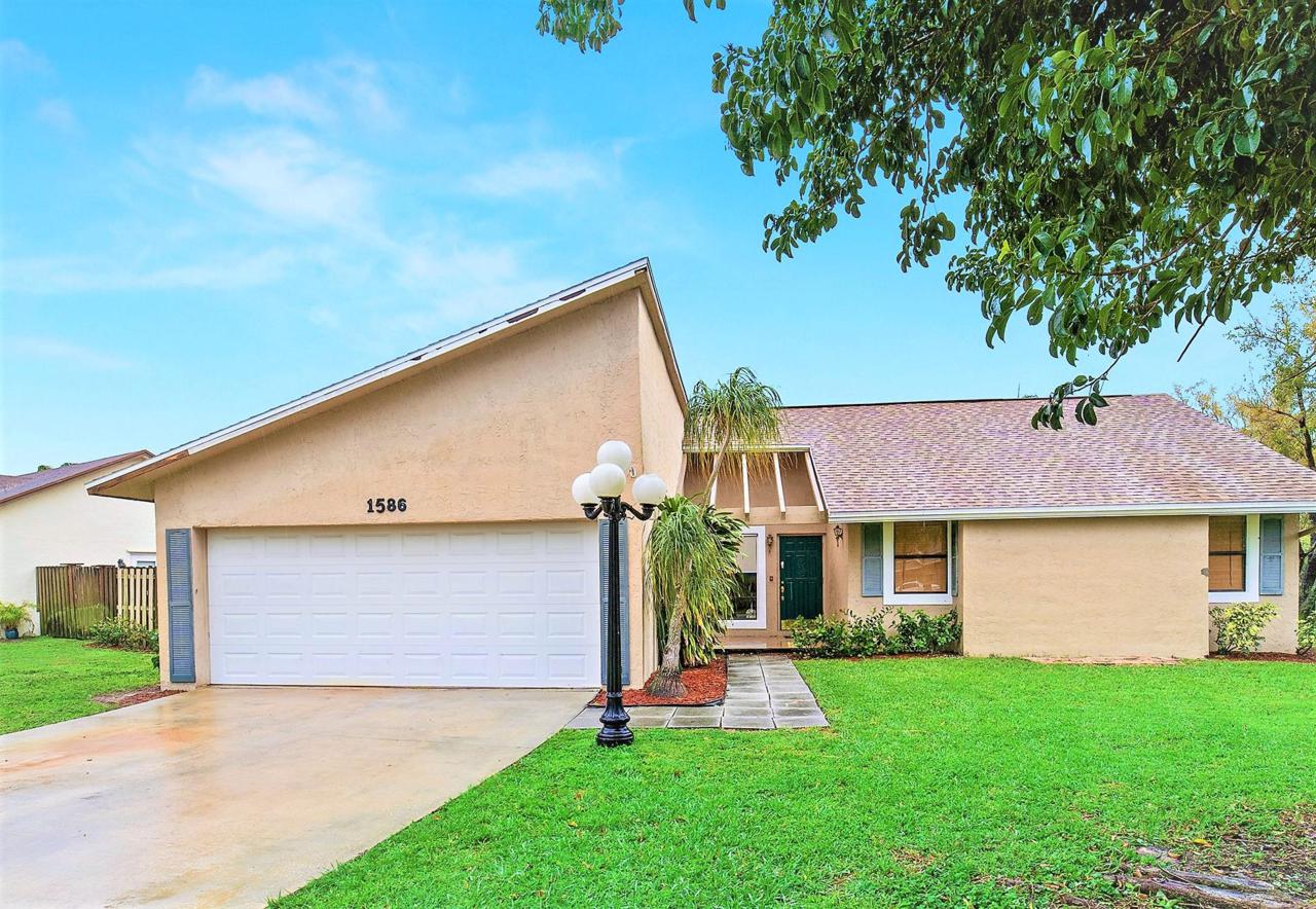 1586 Fulmar Drive - Photo 1