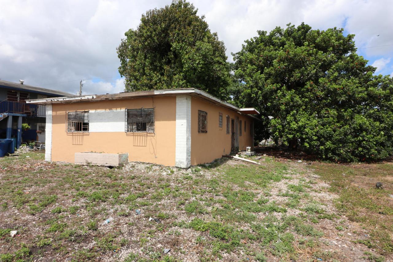 572 5th Street - Photo 1
