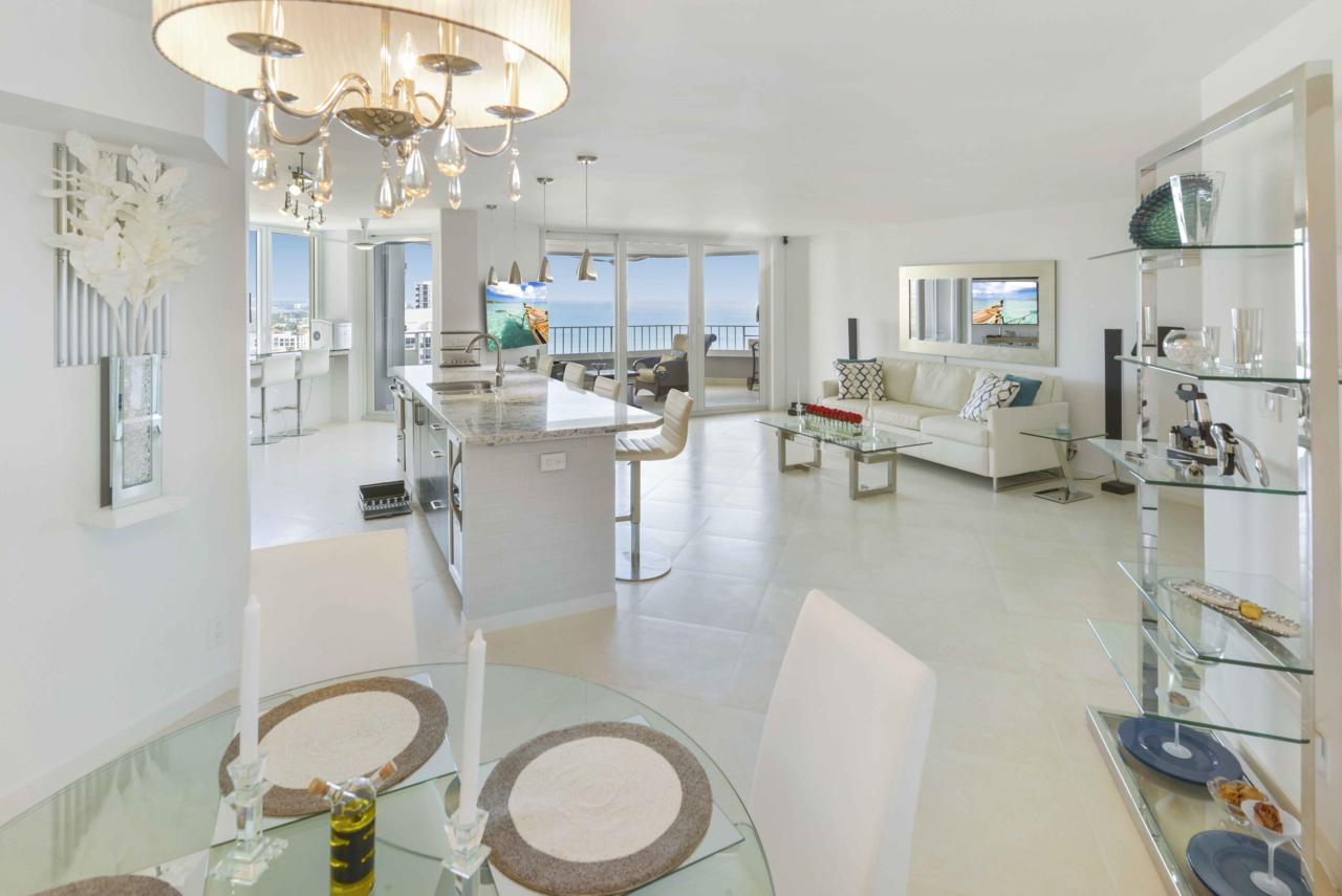 500 Ocean Boulevard - Photo 1