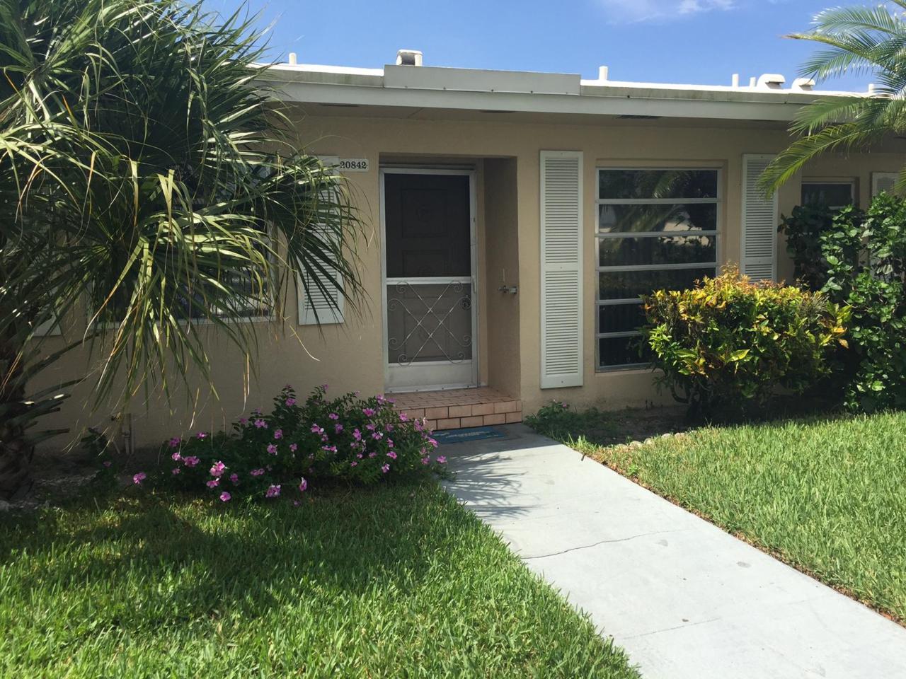 20842 Vinesta Circle - Photo 1