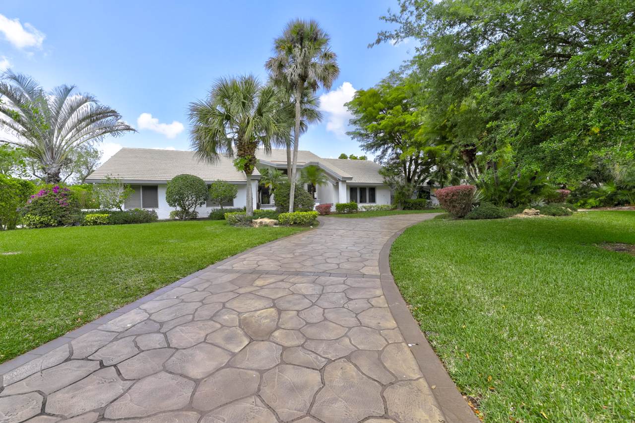 7301 Cypresshead Drive - Photo 1
