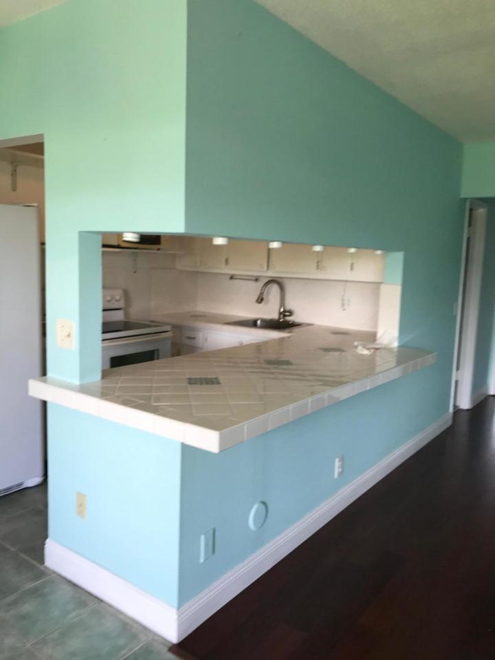 114 Waltham - Photo 1
