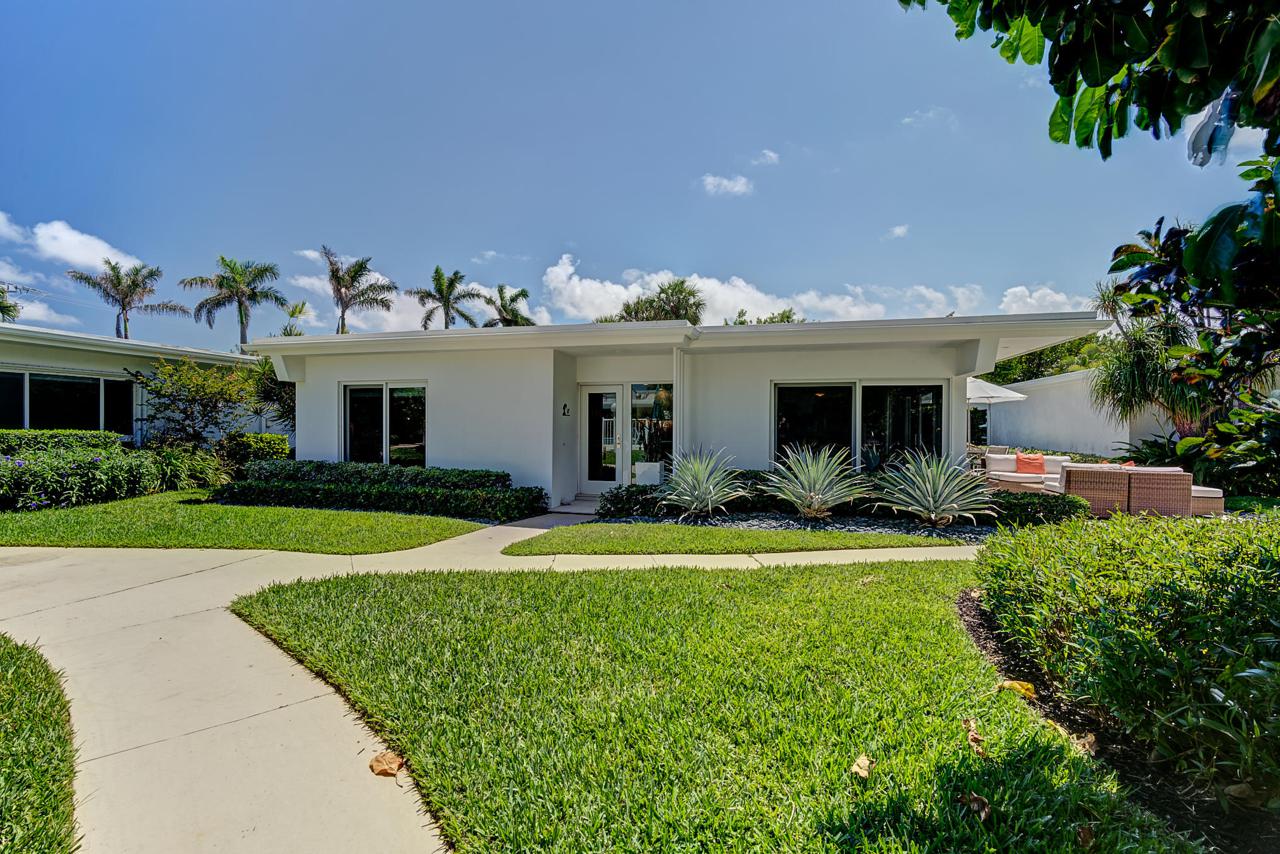 1212 Hillsboro Mile - Photo 1