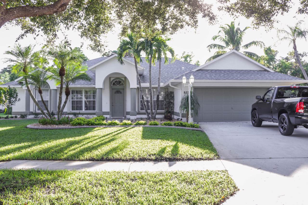 8238 Sandpine Circle - Photo 1