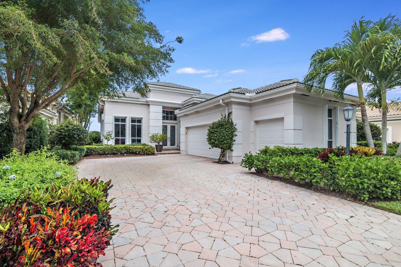 281 Isle Way - Photo 1