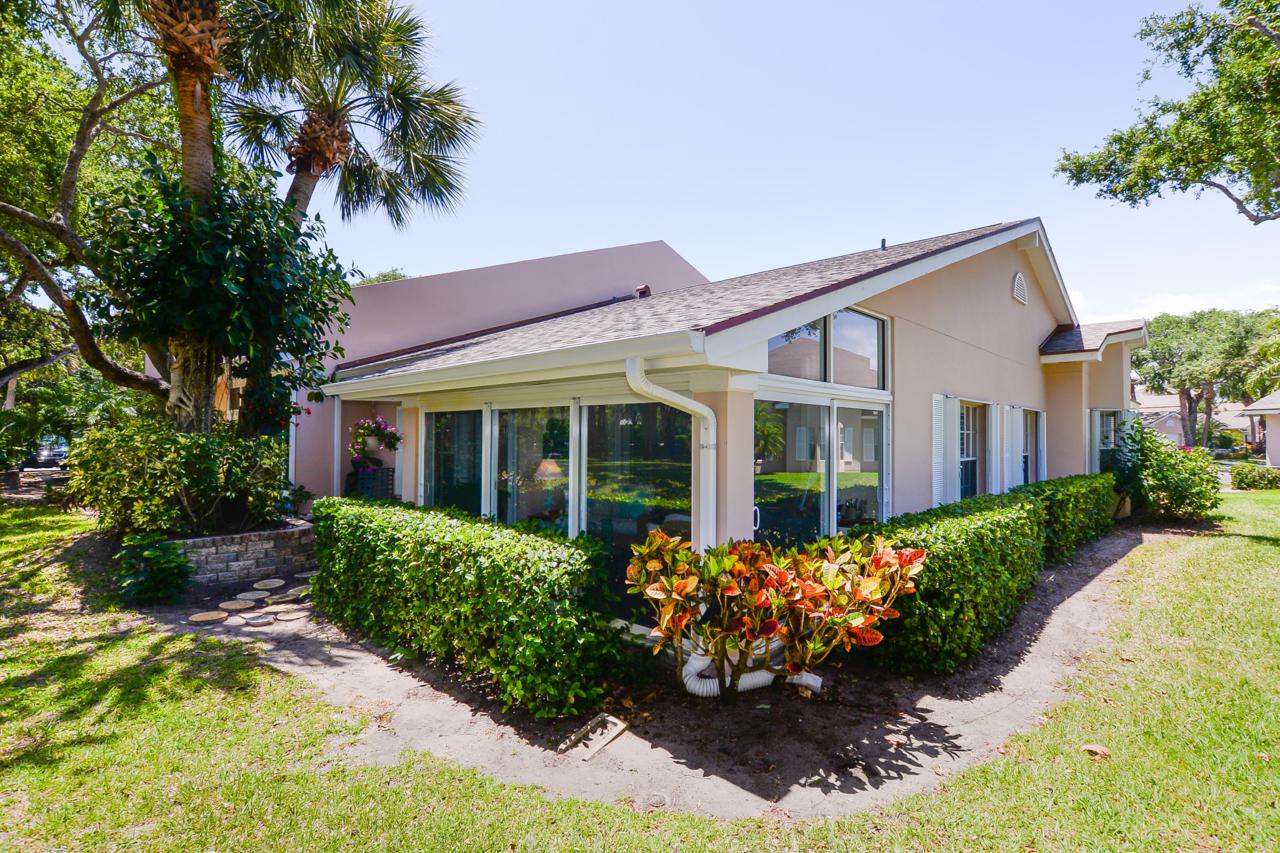 227 Park Shores Circle - Photo 1