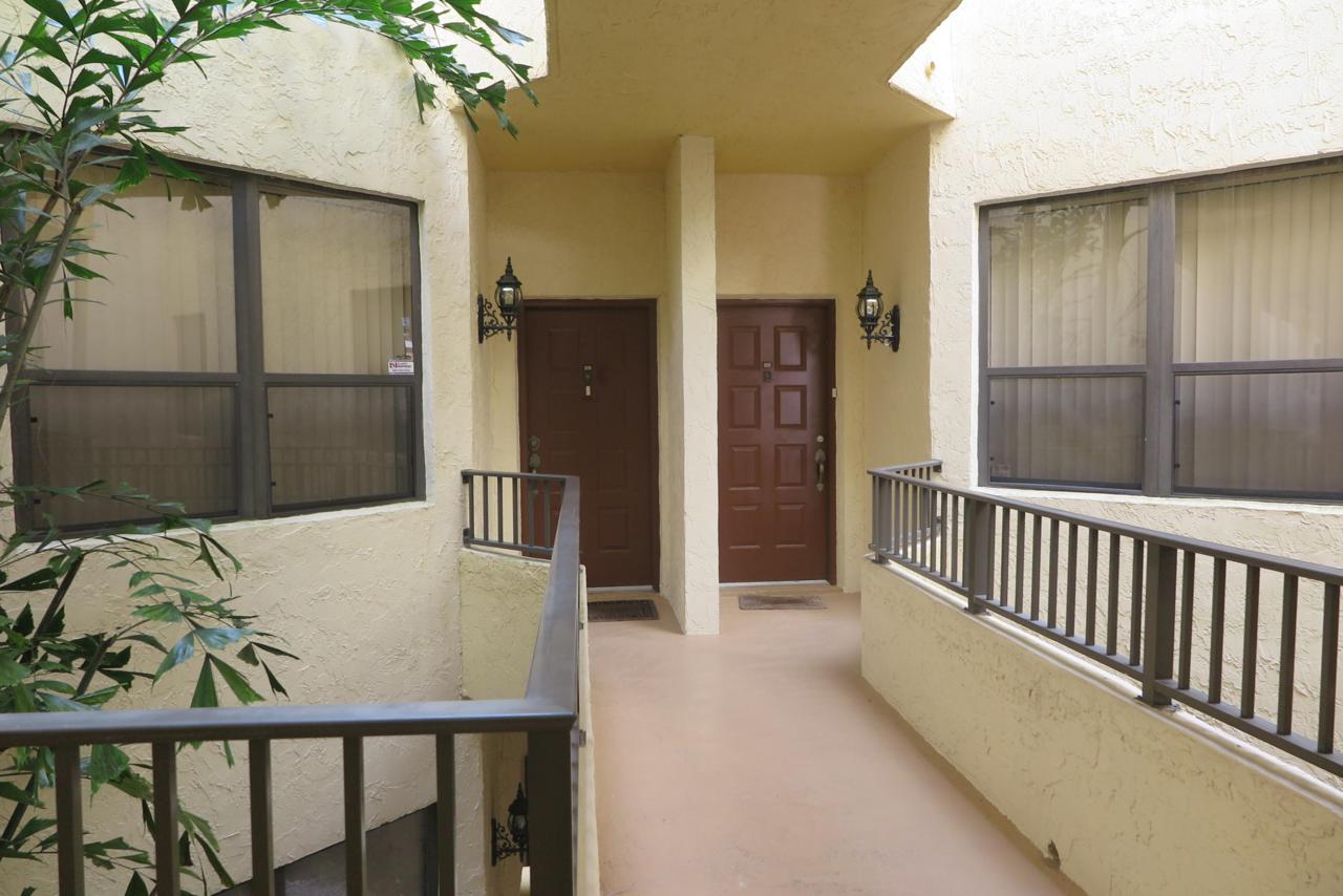 7520 La Paz Boulevard - Photo 1