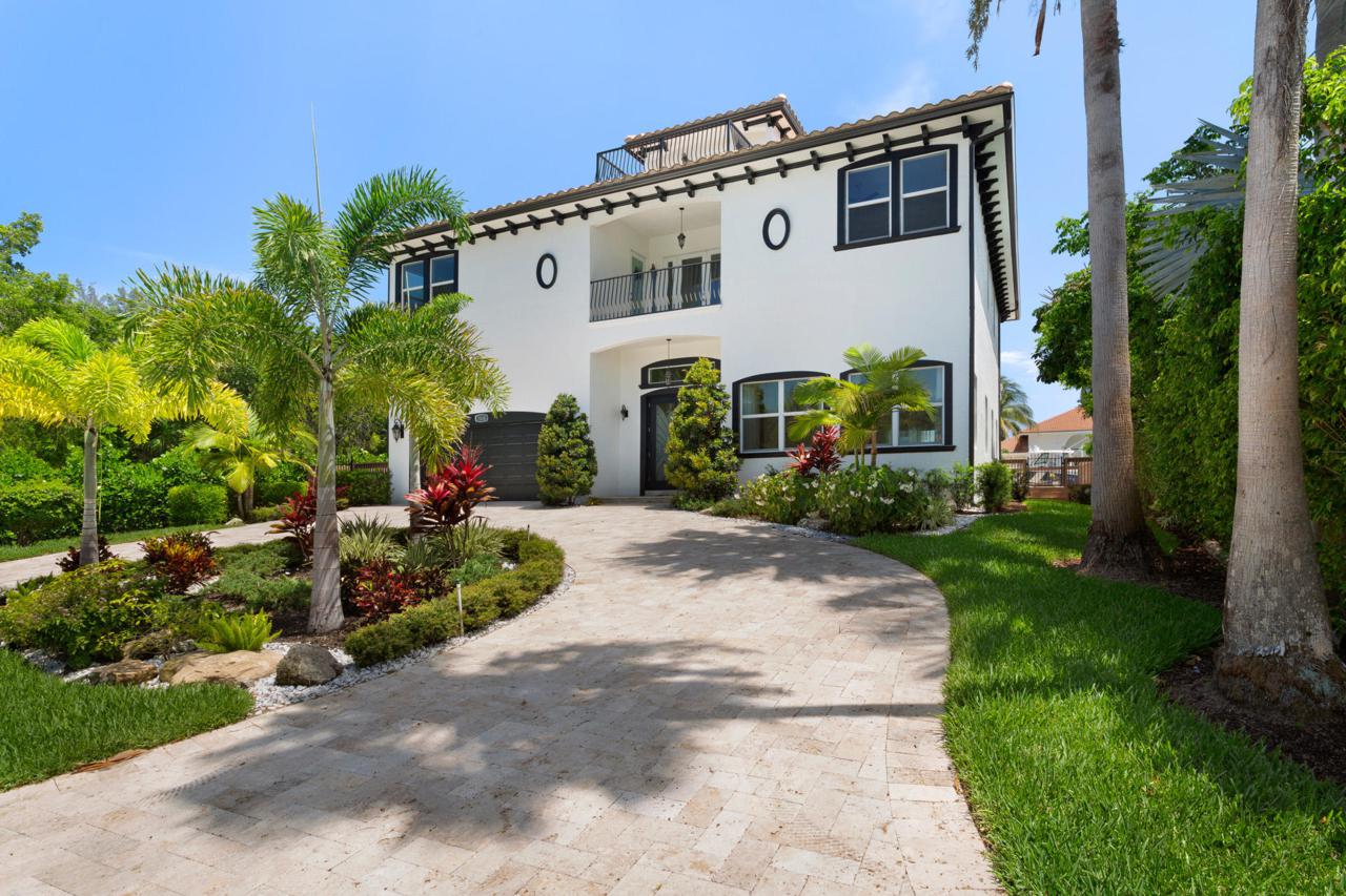 1030 Rhodes Villa Avenue - Photo 1