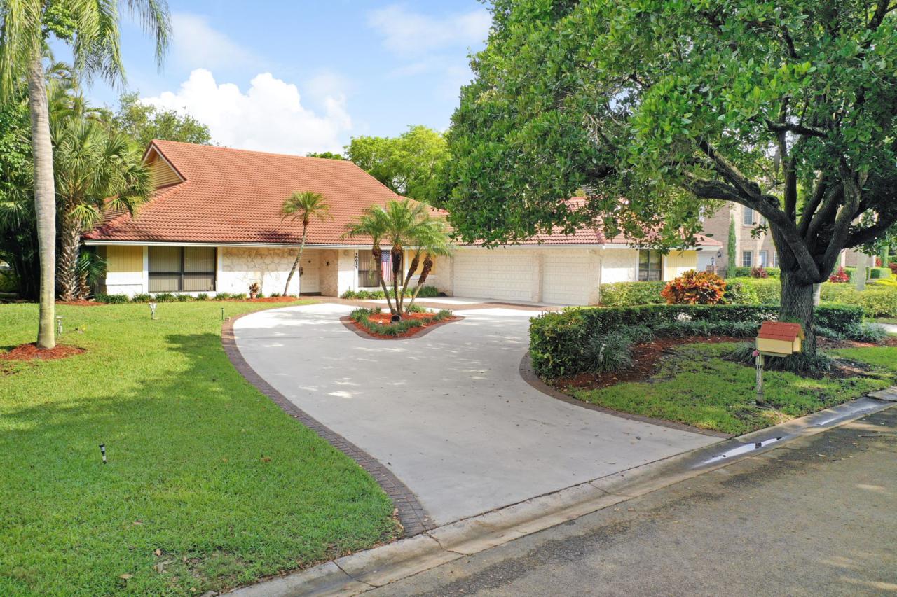 10037 Vestal Place - Photo 1
