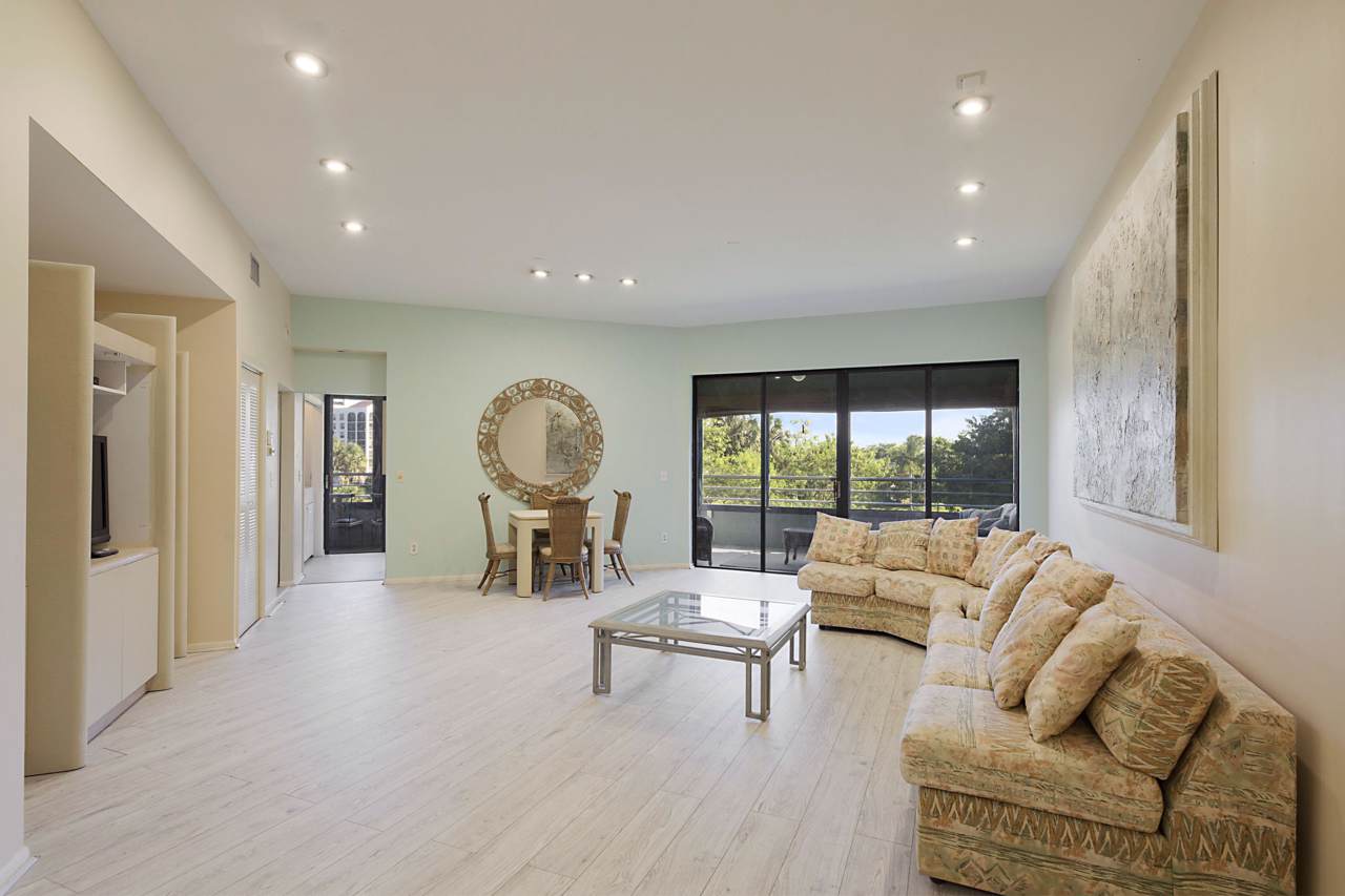 7520 La Paz Boulevard - Photo 1