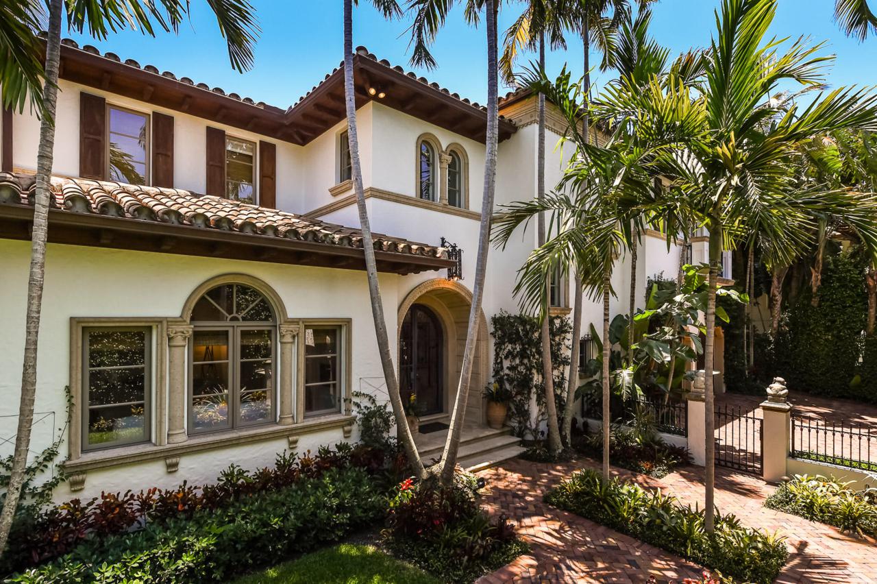346 Brazilian Avenue - Photo 1