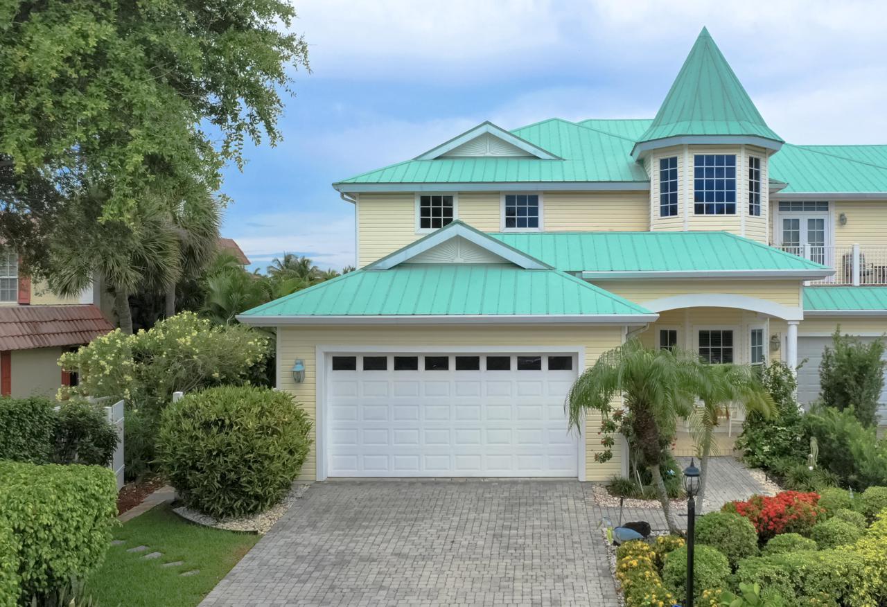 1012 Del Harbour Drive - Photo 1