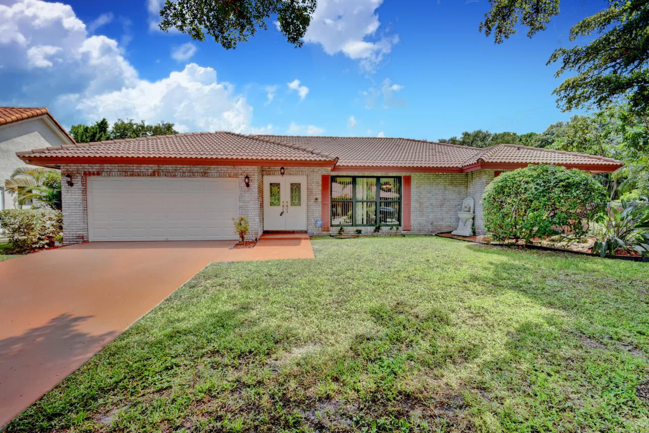 6366 47 Court - Photo 1