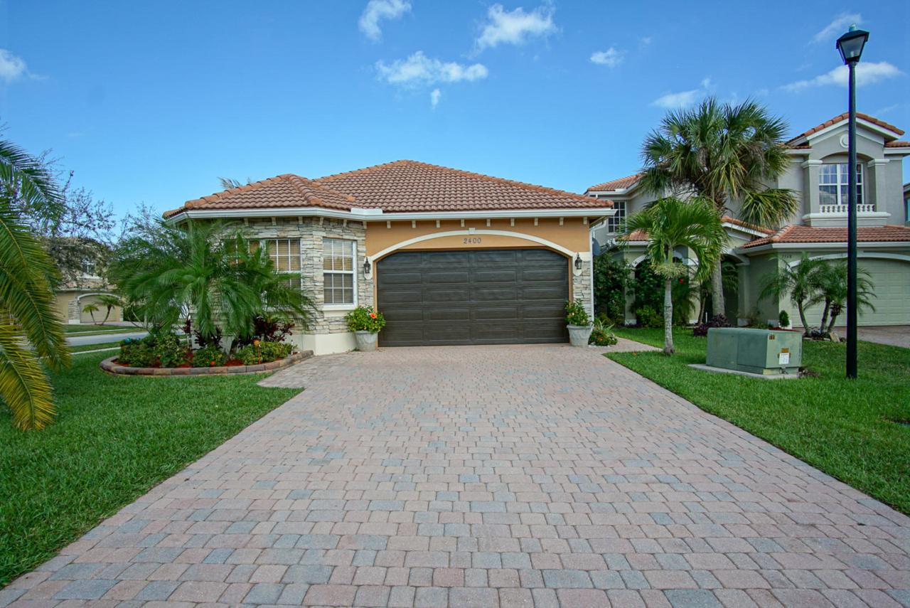 2400 Del Corso Court - Photo 1
