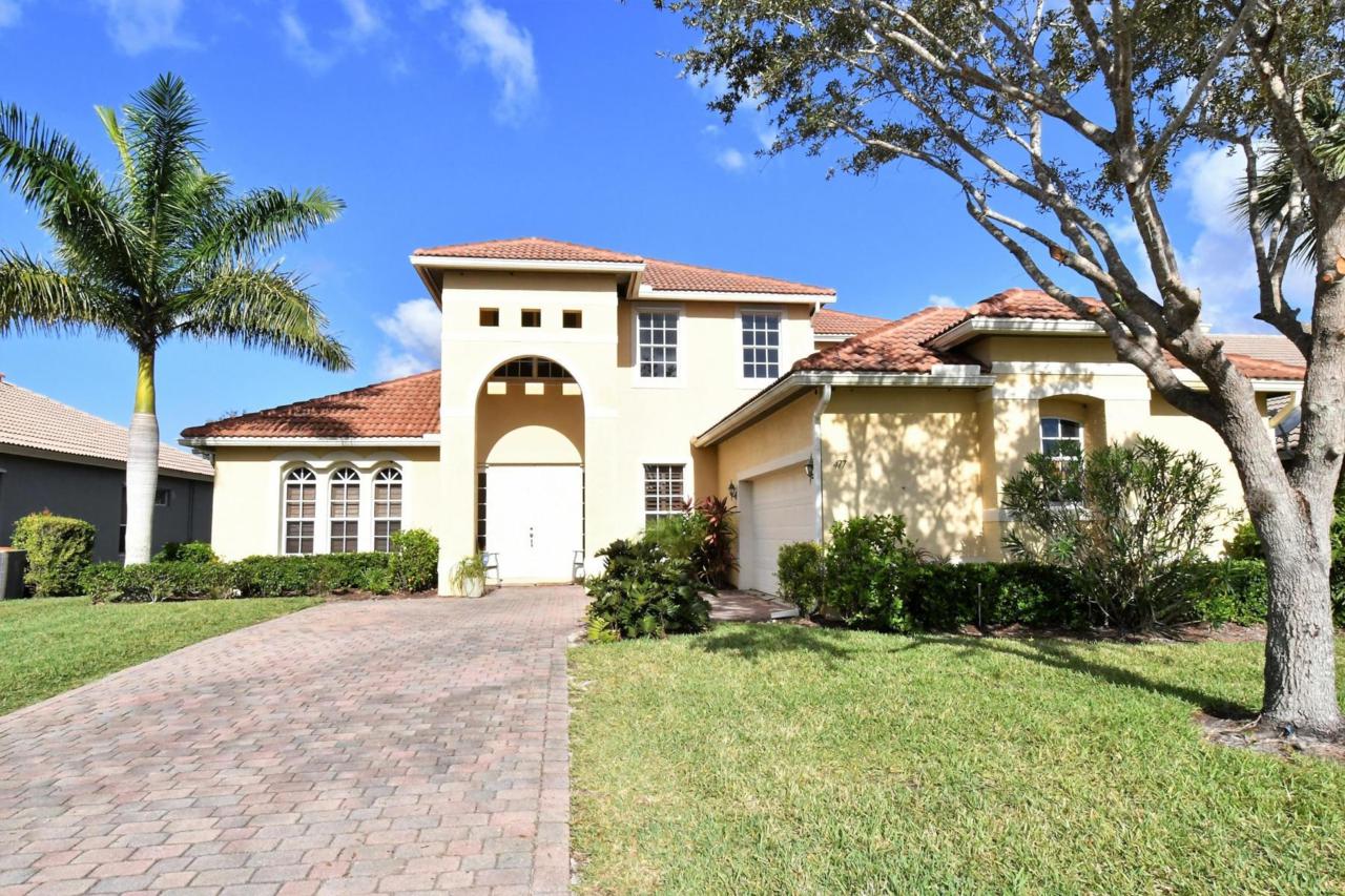 477 Dover Court - Photo 1
