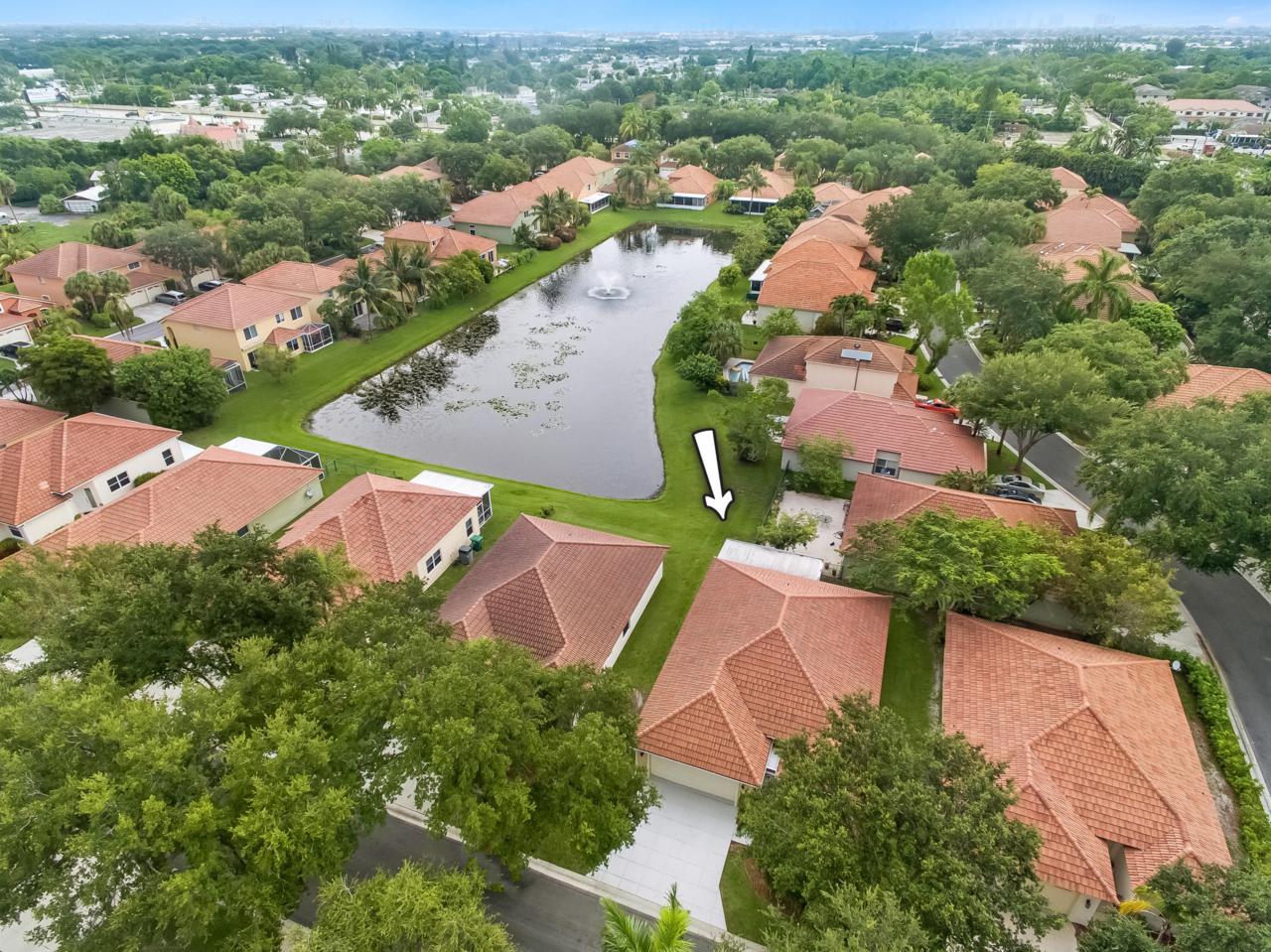 1011 Aspri Way - Photo 1
