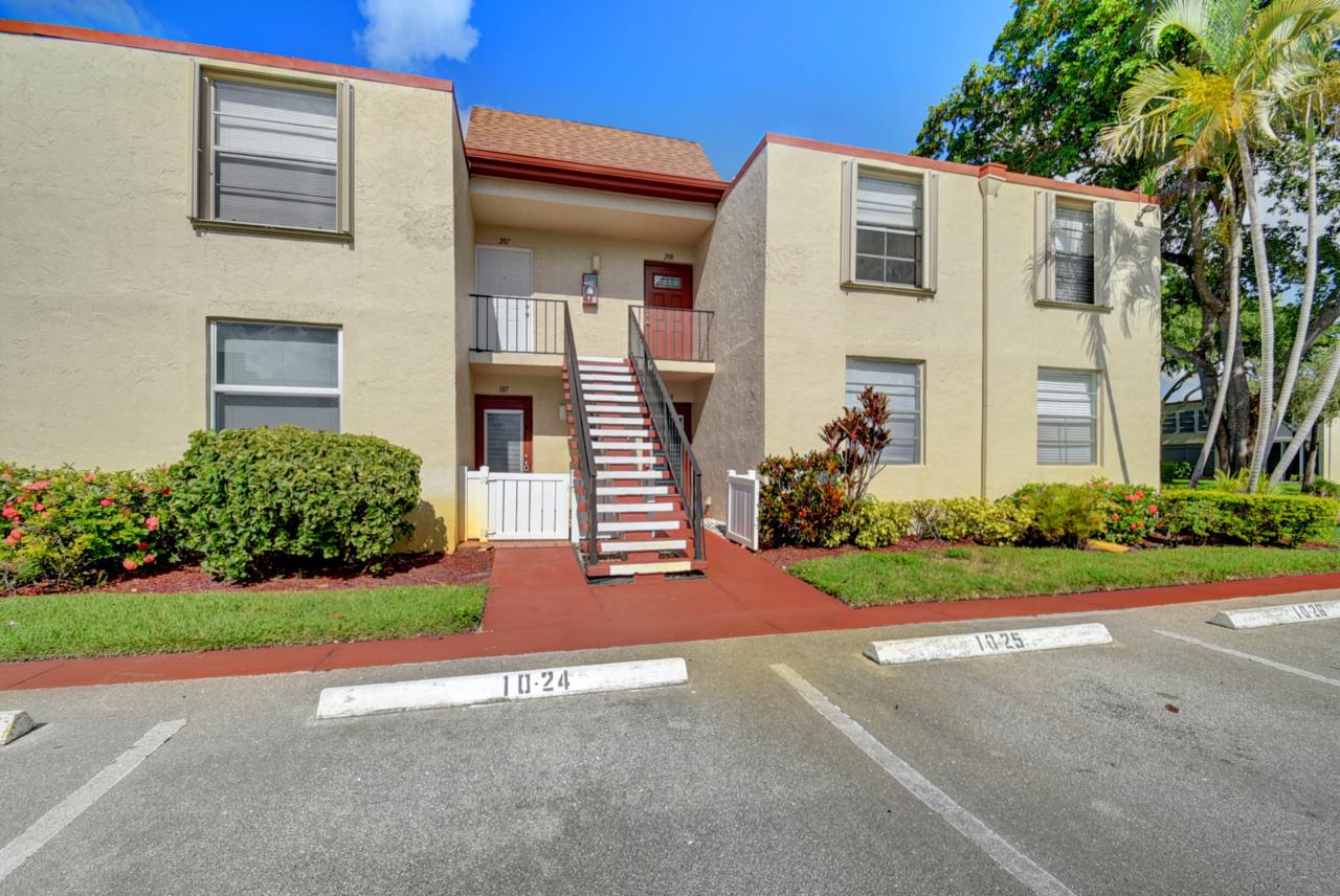 10 Willowbrook Lane - Photo 1