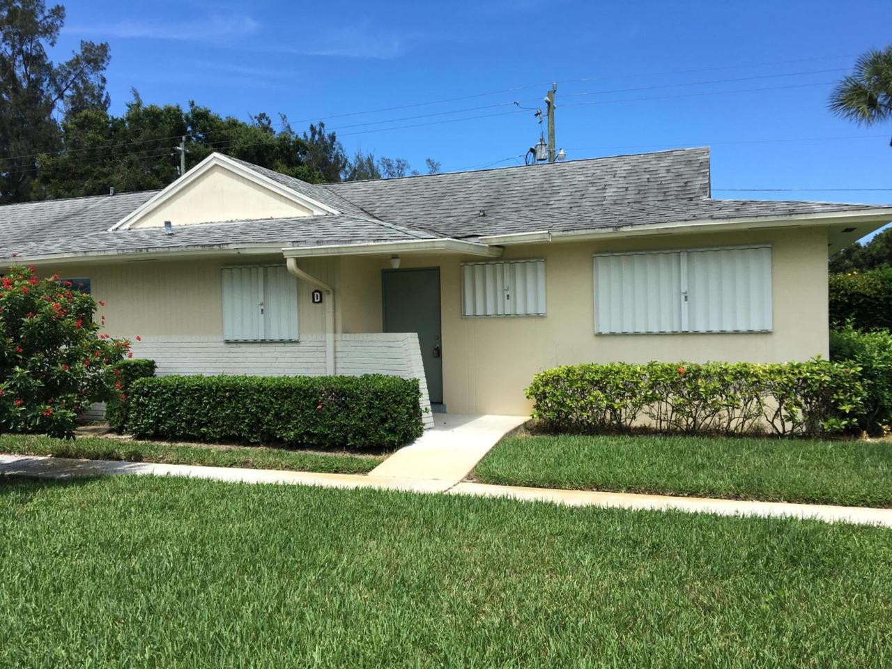 4790 Cresthaven Boulevard - Photo 1