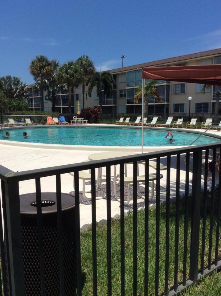 4500 Federal Highway - Photo 1