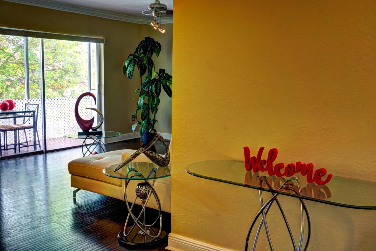 4156 Inverrary Drive - Photo 1