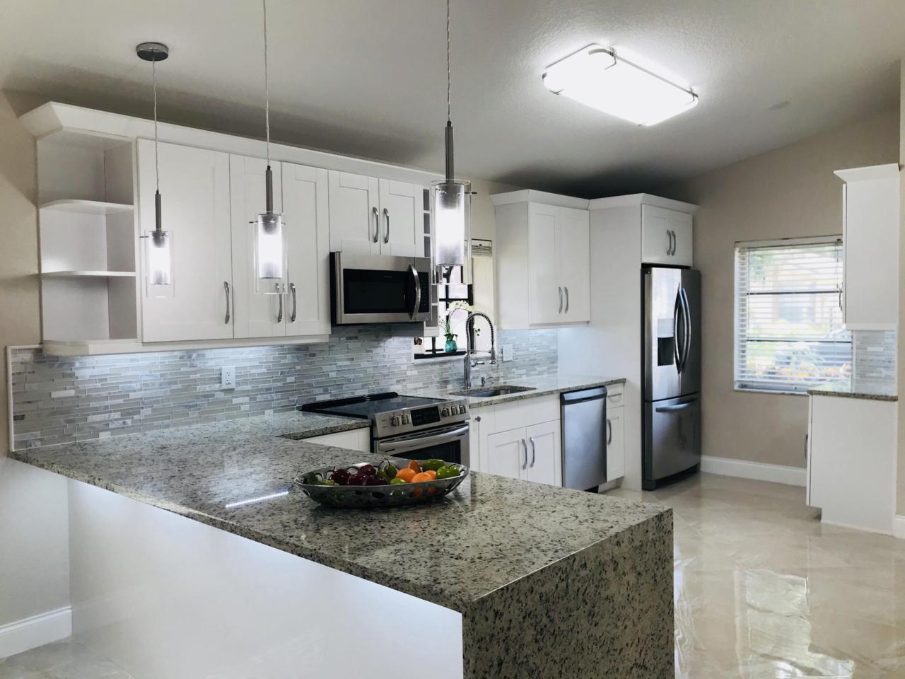 8938 Sunnywood Place - Photo 1