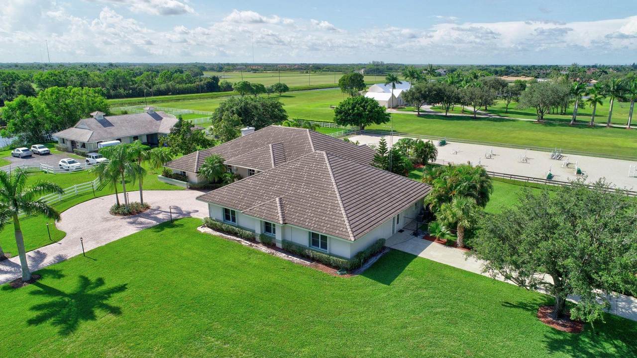 15300 Estancia Lane - Photo 1