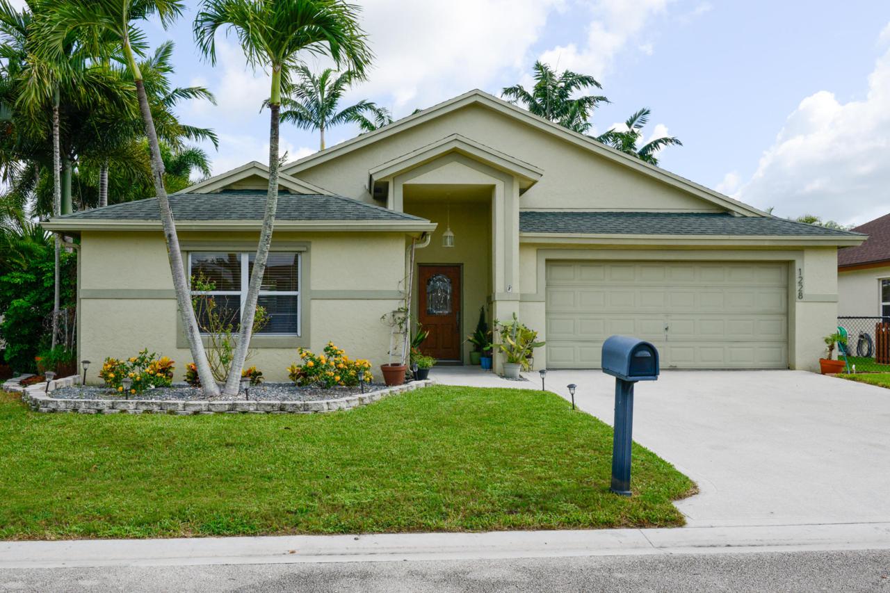 1228 Baycourt Isle(s) - Photo 1