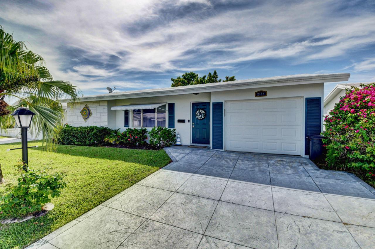 2114 Park Drive - Photo 1