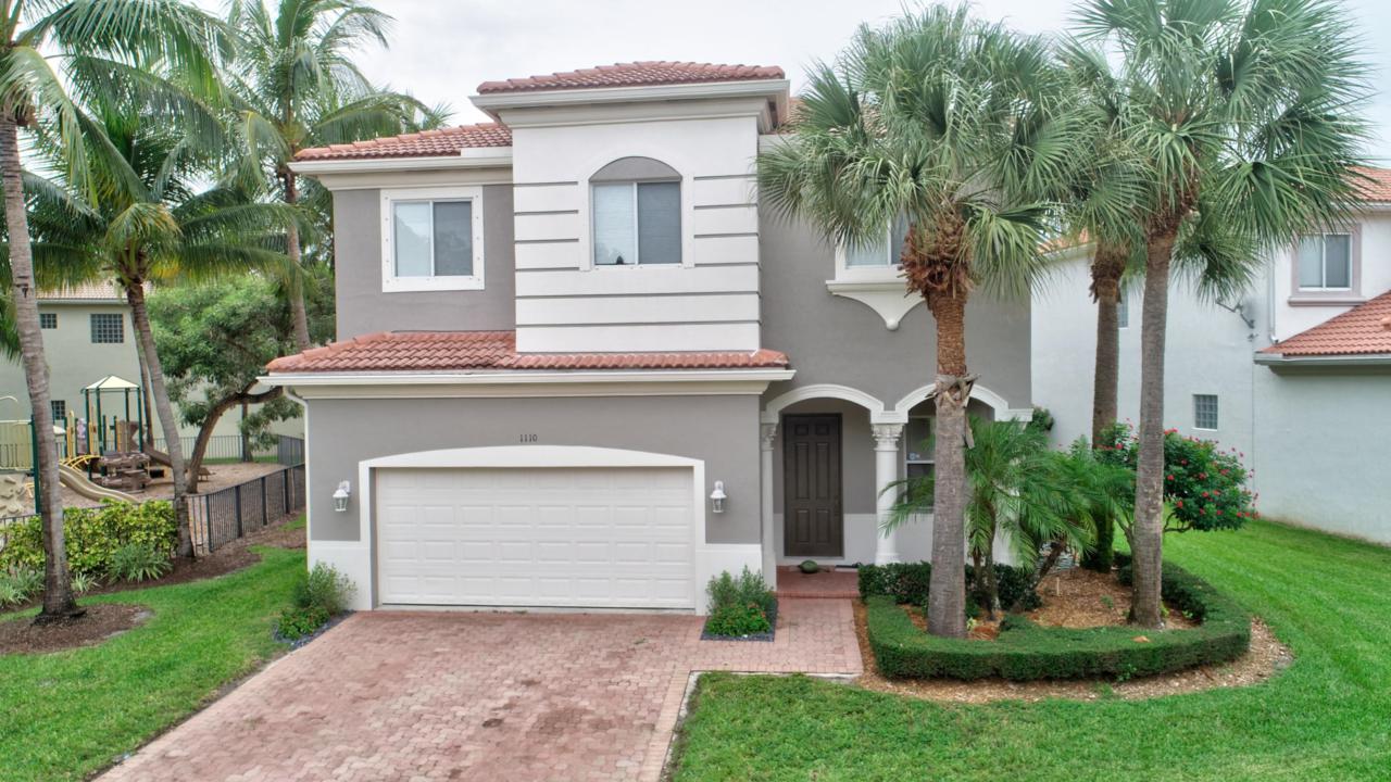 1110 Grove Park Circle - Photo 1
