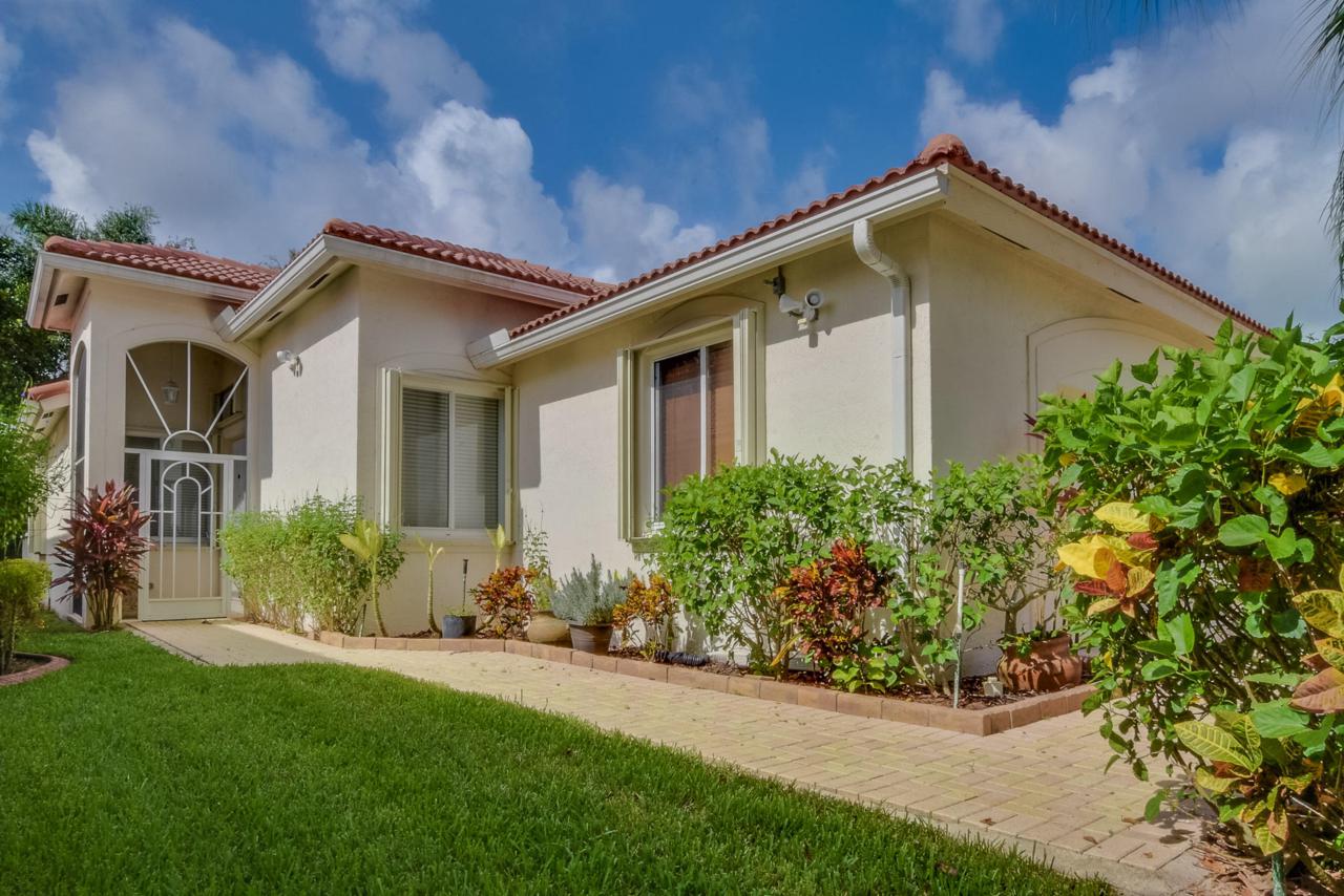 9672 Sandpiper Lane - Photo 1