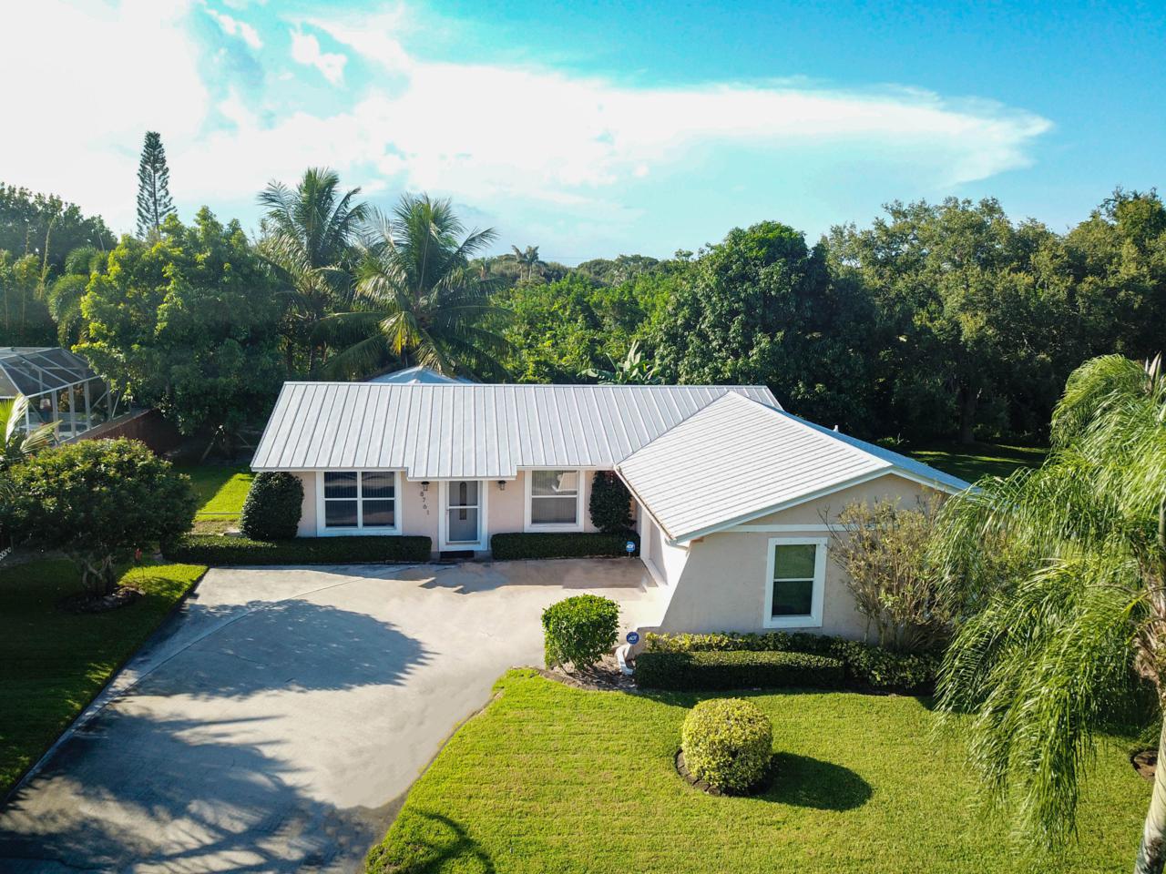 8761 Sandcastle Circle - Photo 1
