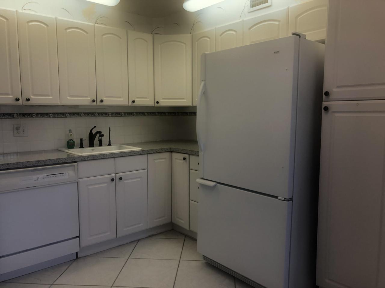206 Wellington A - Photo 1