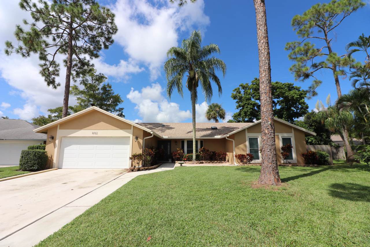 852 Ivy Drive - Photo 1 852 Ivy Drive - Photo 1
